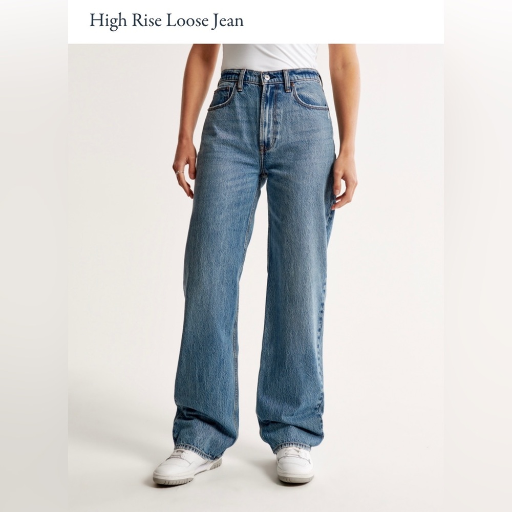 Abercrombie High Rise Loose Jeans (26R)
